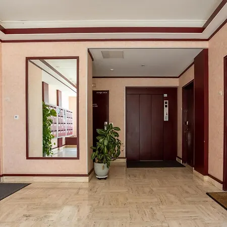 Apartment Renovated Metro, Parking Included, Near Porte Versaille Vanves